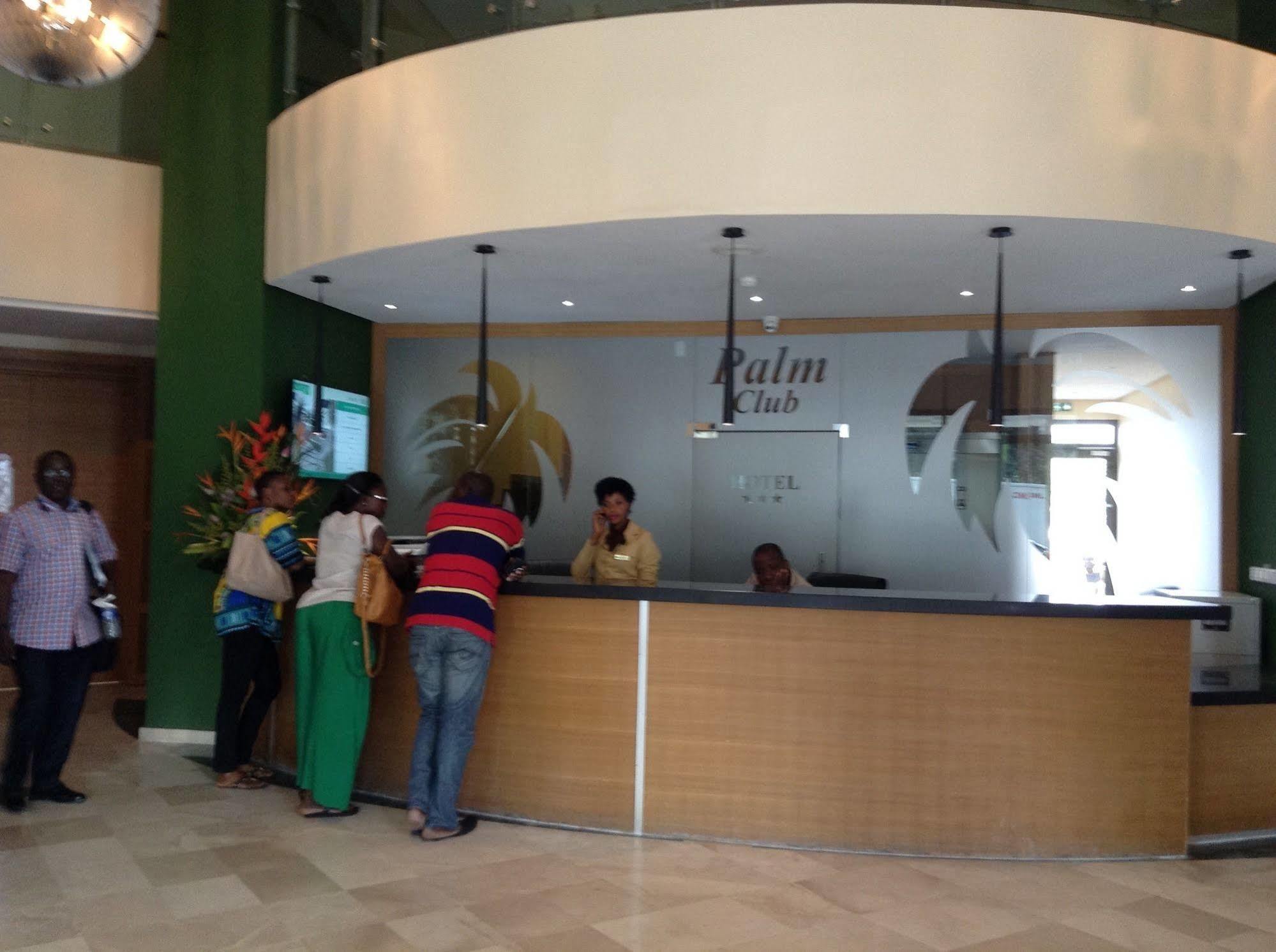 Palm Club Hotel Абиджан Экстерьер фото