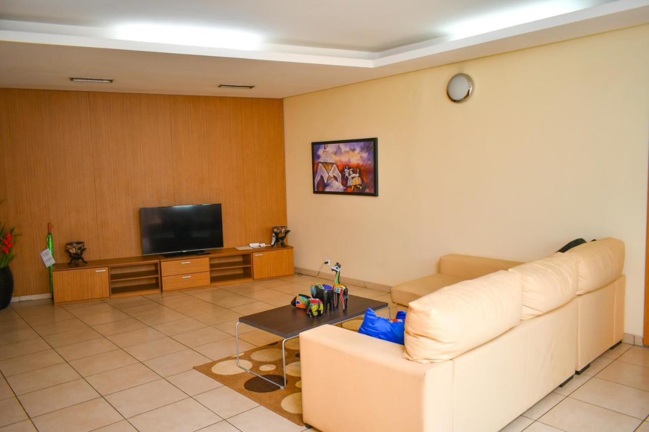 Palm Club Hotel Абиджан Экстерьер фото
