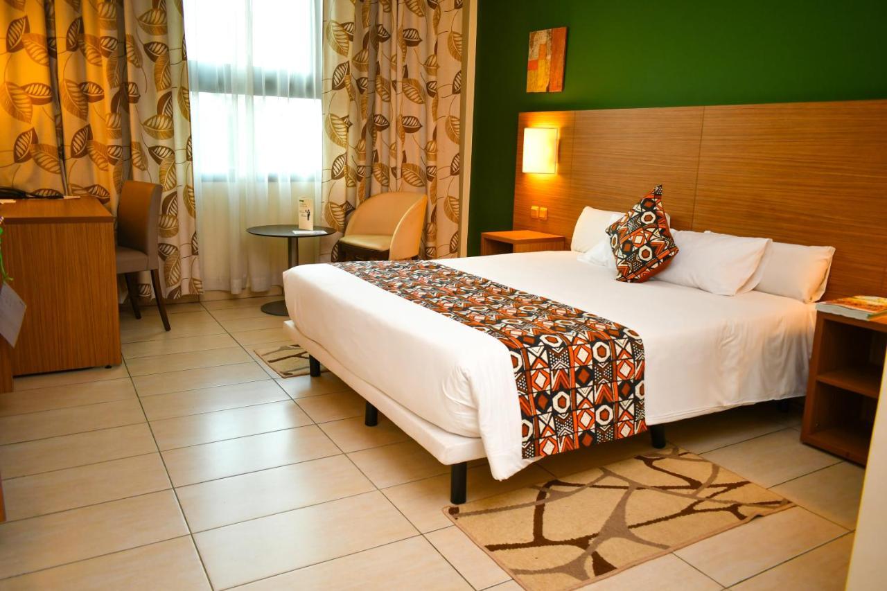 Palm Club Hotel Абиджан Экстерьер фото